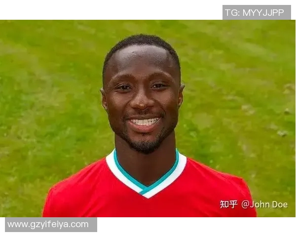 足球明星刮脚皮的背后故事揭示运动员如何保持最佳状态与健康秘诀