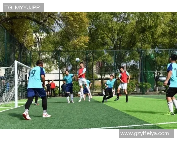 走进绿茵场外的世界与足球明星面对面交流的精彩旅程 走进绿茵场外的世界与足球明星面对面交流的精彩旅程