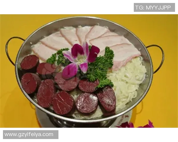 足球明星与东北菜的完美结合探秘美食与运动的激情碰撞 足球明星与东北菜的完美结合探秘美食与运动的激情碰撞